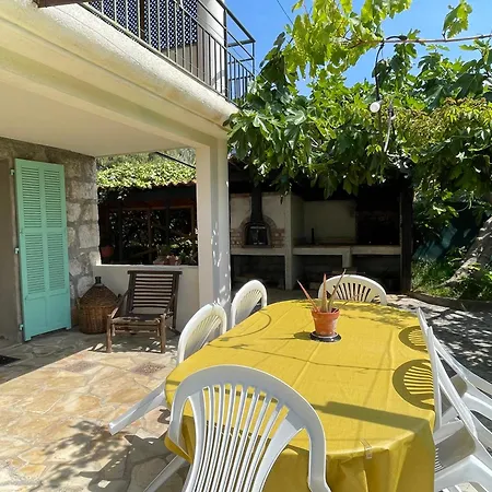 Bas De Villa Avec Acces Piscine Pres De Nice Cannes Monaco Carros Extérieur photo