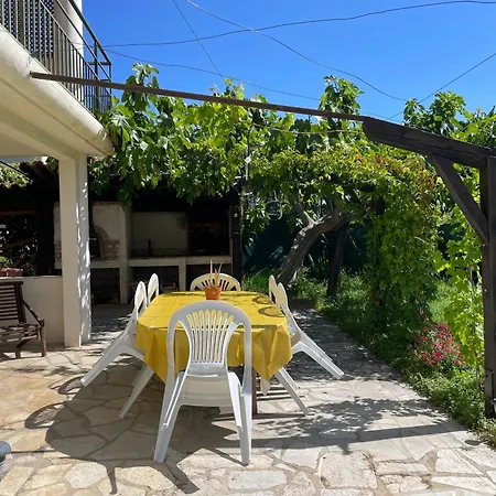 Bas De Villa Avec Acces Piscine Pres De Nice Cannes Monaco Carros Extérieur photo